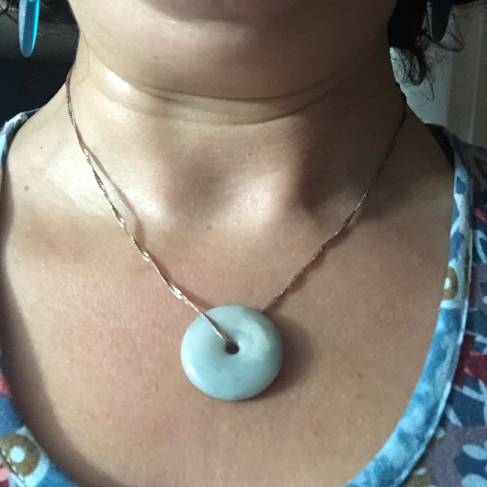 GENUINE JADE!!! Large solid JADE!!! - Picture 8 of 9